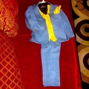 Yuan Lu Boys 4 Piece Dress Suit Blue Window Pane Design Gold Crest Buttons 5T